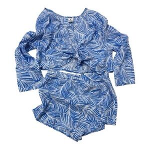 Blue & White Leaf Print Two-Piece Beach Lounge Set XL top, Medium shorts